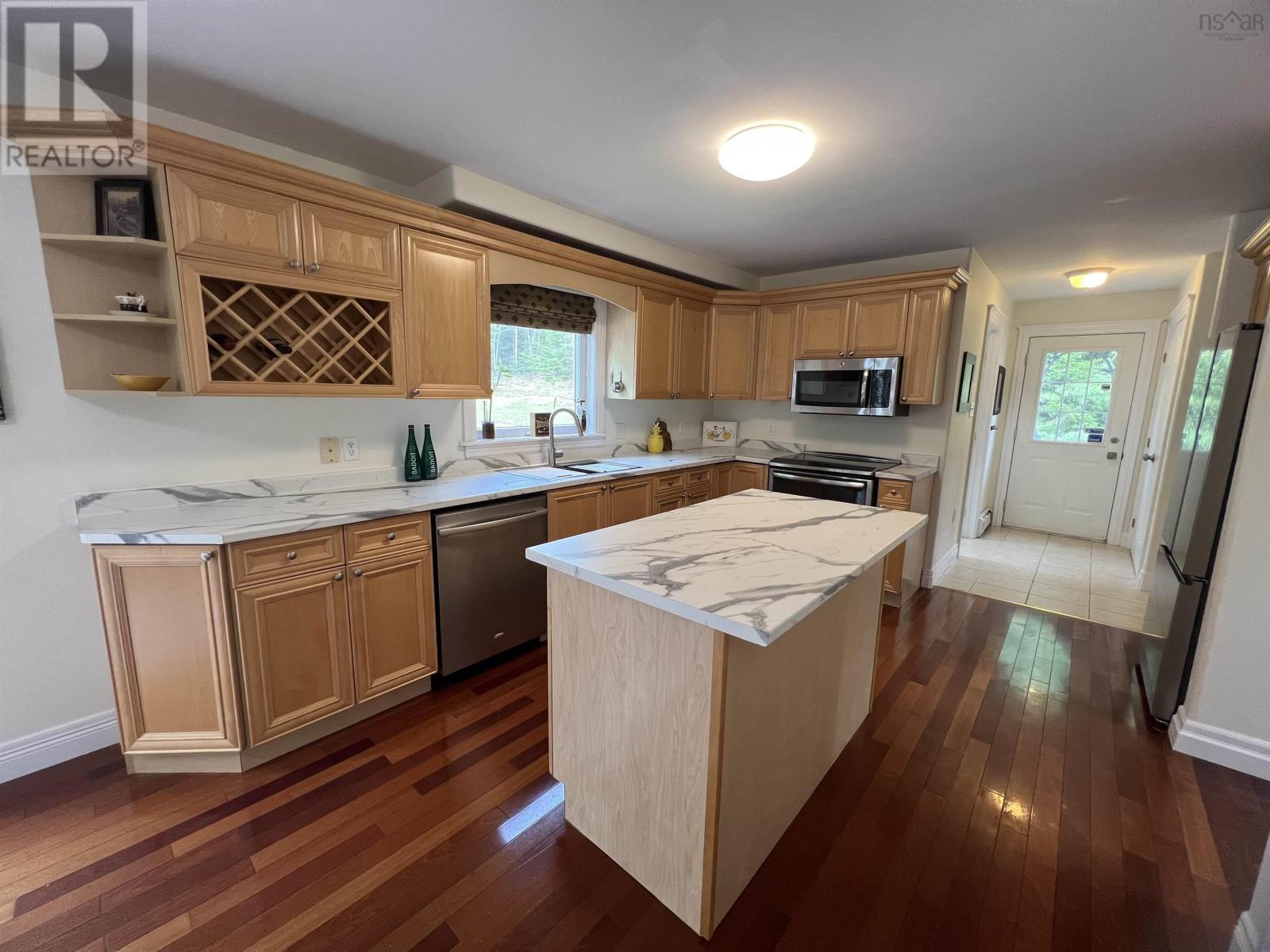 90 Shannonvale Court, Hammonds Plains, Nova Scotia  B4B 1Y5 - Photo 16 - 202518170