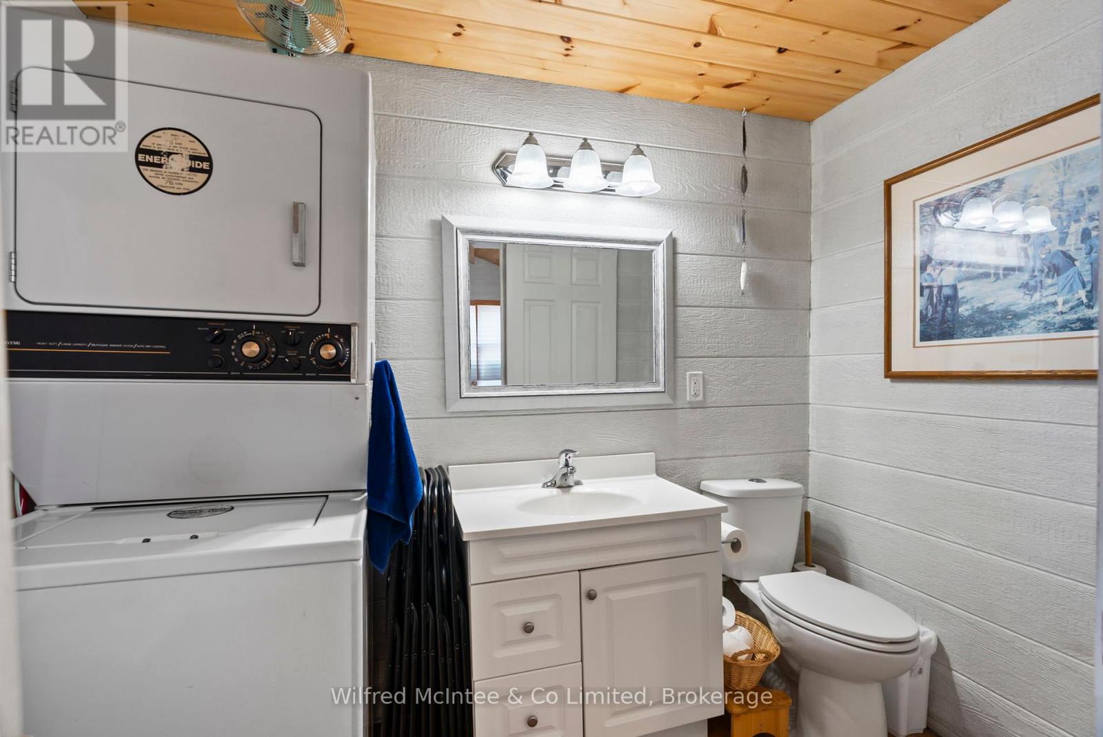 415 Bruce Road 13, Native Leased Lands, Ontario  N0H 2L0 - Photo 34 - X12216030
