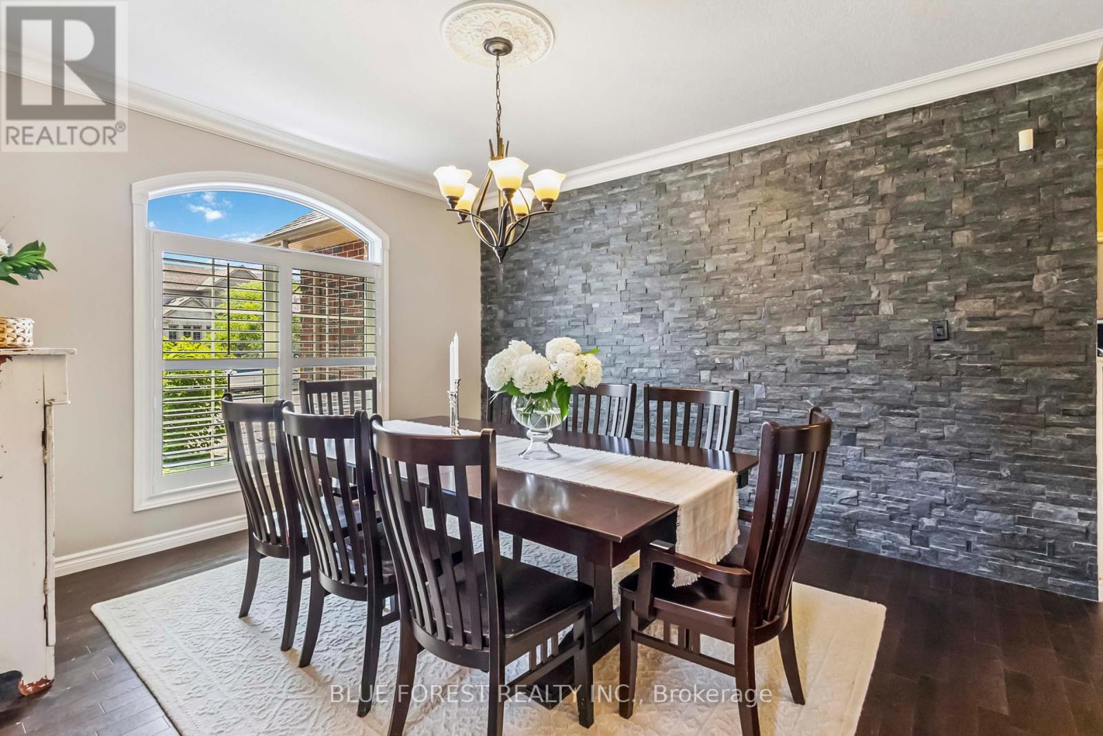 139 Prince Street, Middlesex Centre, Ontario  N0L 1R0 - Photo 11 - X12296788