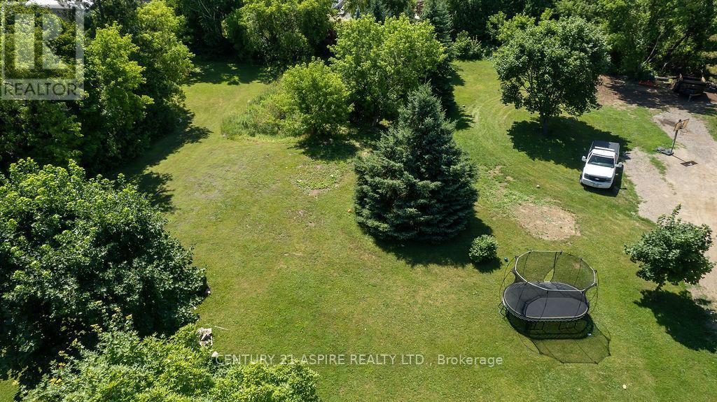 75 Bonnechere Street E, Bonnechere Valley, Ontario  K0J 1T0 - Photo 11 - X12296799