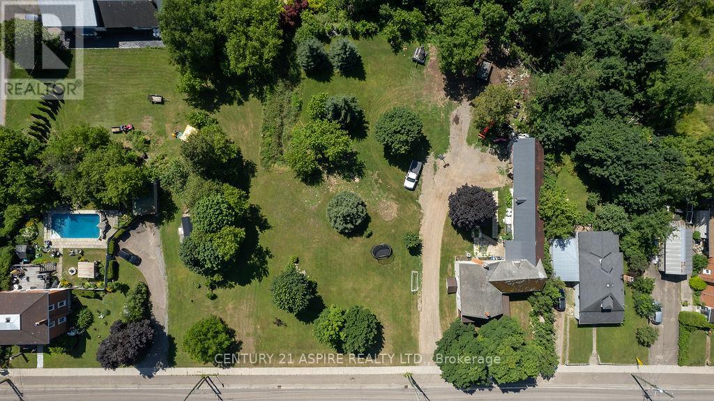 75 Bonnechere Street E, Bonnechere Valley, Ontario  K0J 1T0 - Photo 8 - X12296799