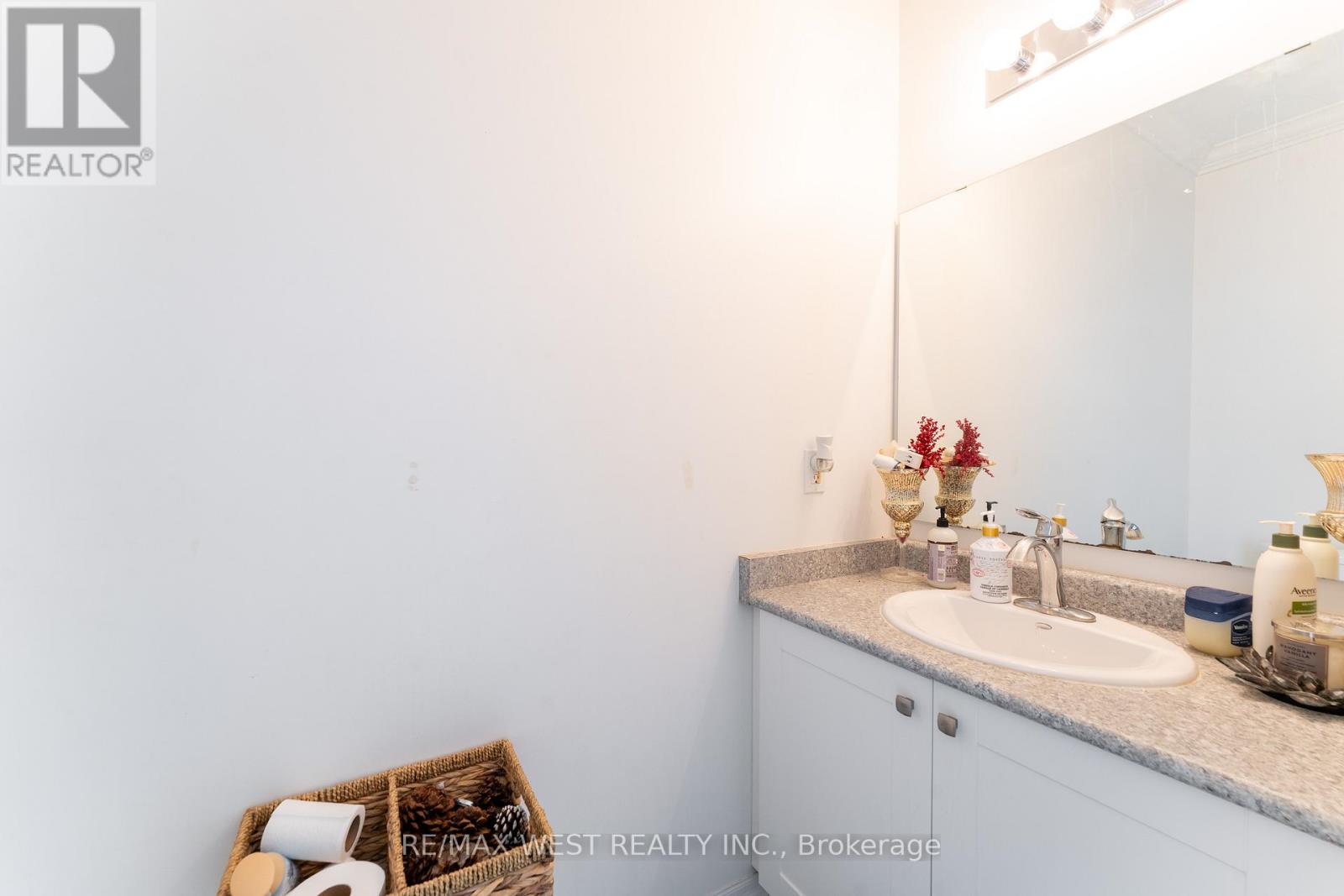 Property at 301 FREURE DRIVE image 5