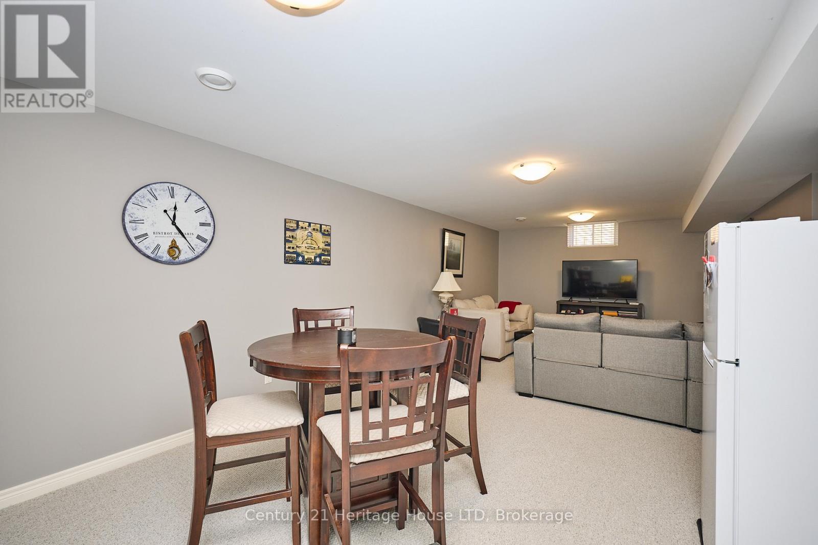 450 Classic Avenue, Welland, Ontario  L3B 0A4 - Photo 18 - X12296808