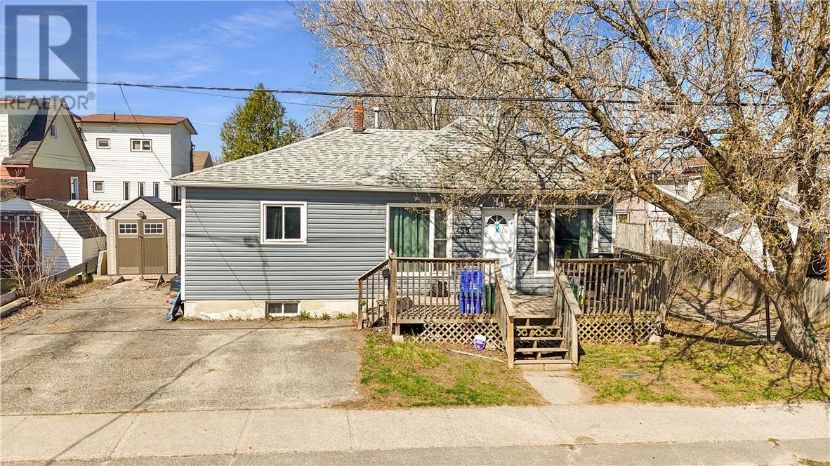 Property at 455 Percy Avenue image 5