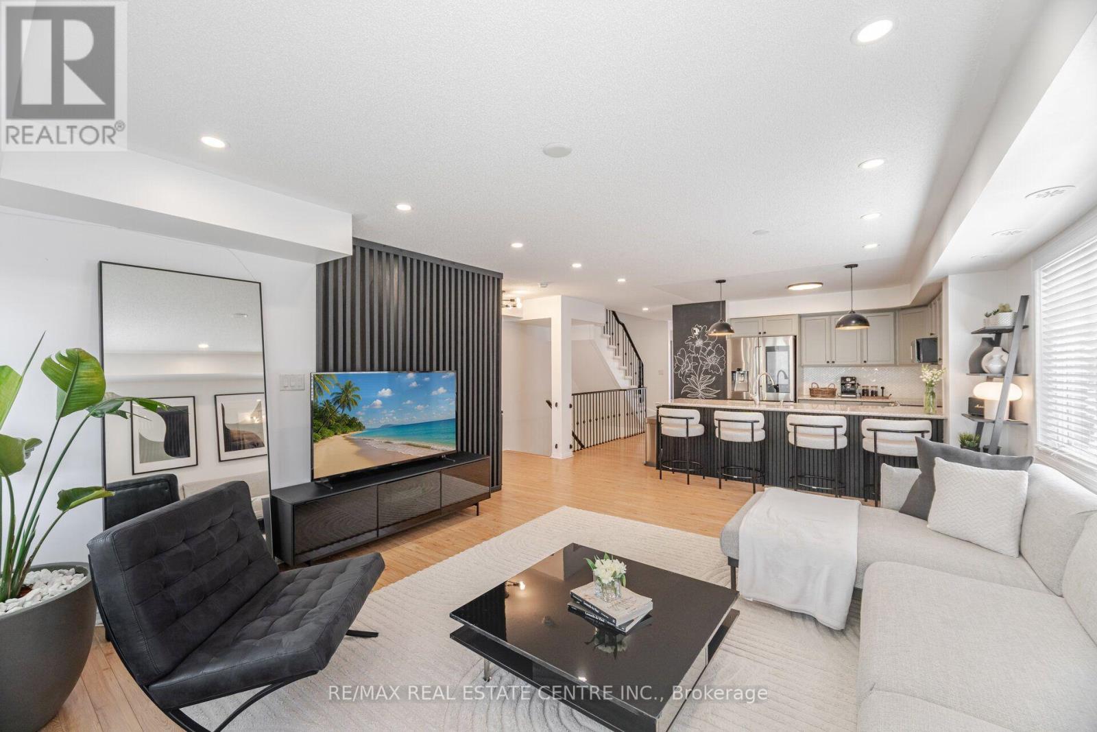 12 - 3070 Thomas Street, Mississauga (Churchill Meadows), Ontario  L5M 0T2 - Photo 10 - W12273743