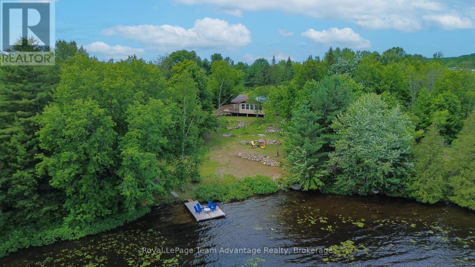 35 Marlyn Drive, Seguin, Ontario  P0C 1J0 - Photo 3 - X12278830