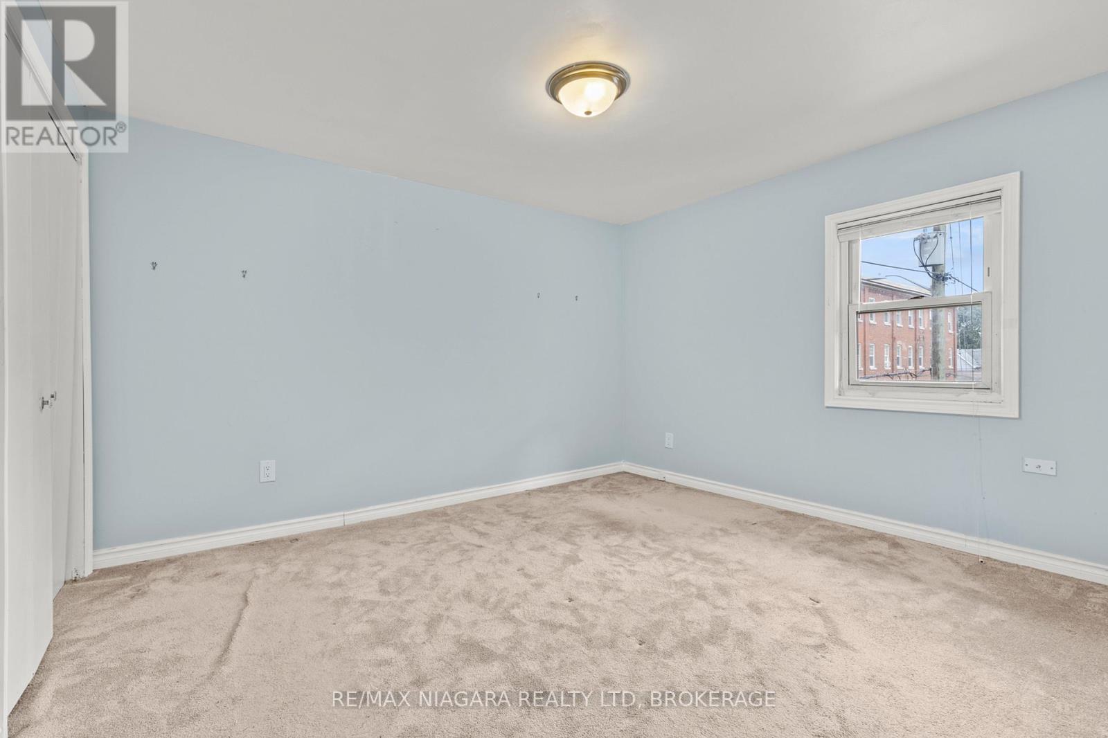 32 Page Street, St. Catharines, Ontario  L2R 4A5 - Photo 14 - X12296814