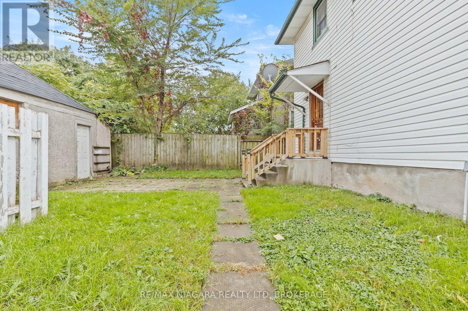 32 Page Street, St. Catharines, Ontario  L2R 4A5 - Photo 17 - X12296814