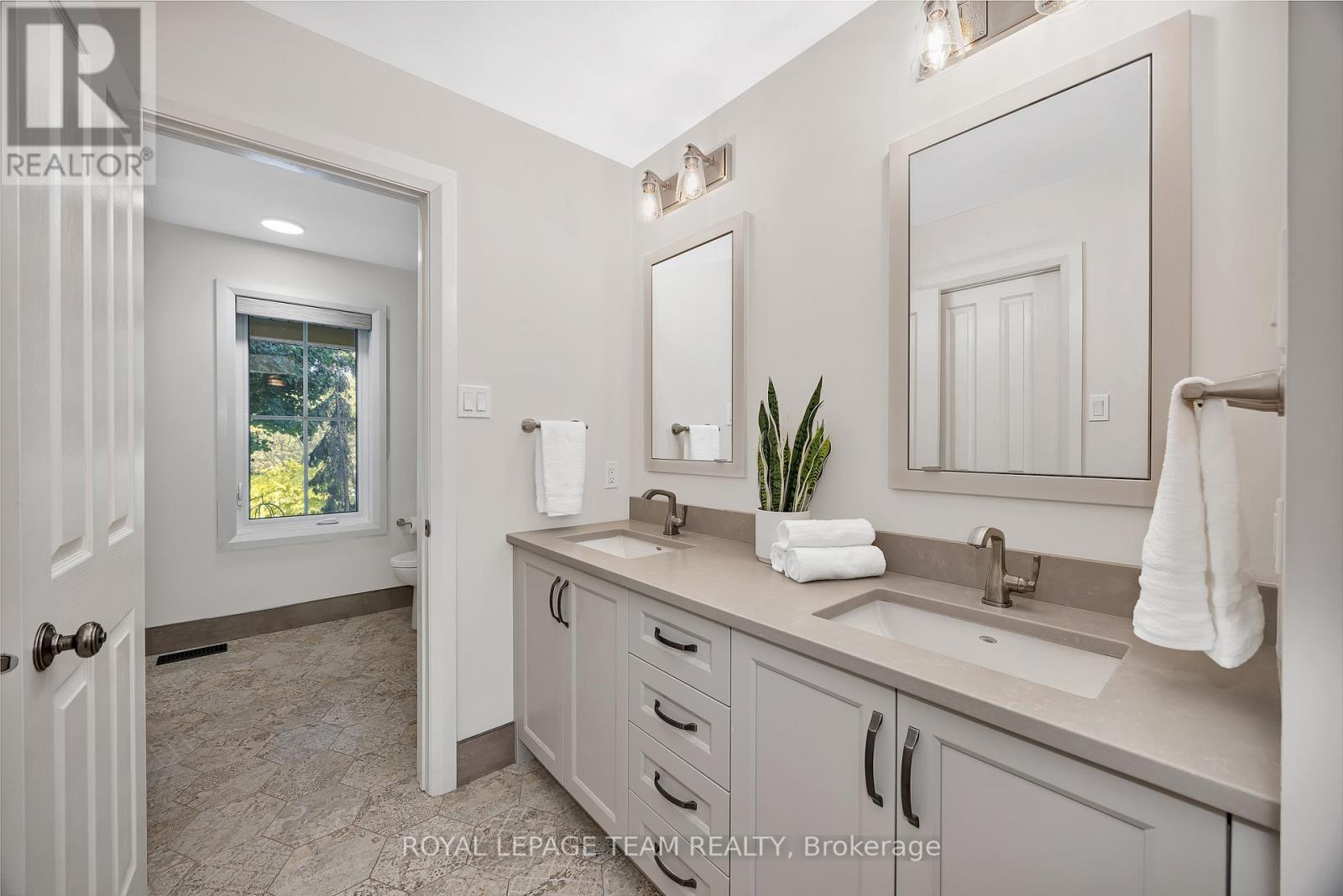 335 Hamilton Road, Russell, Ontario  K4R 0J1 - Photo 18 - X12296838