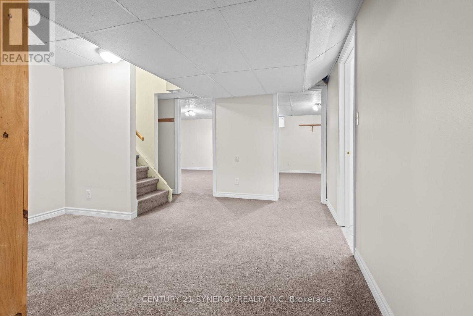 20 Parkside Crescent, Ottawa, Ontario  K2G 3B5 - Photo 29 - X12296840