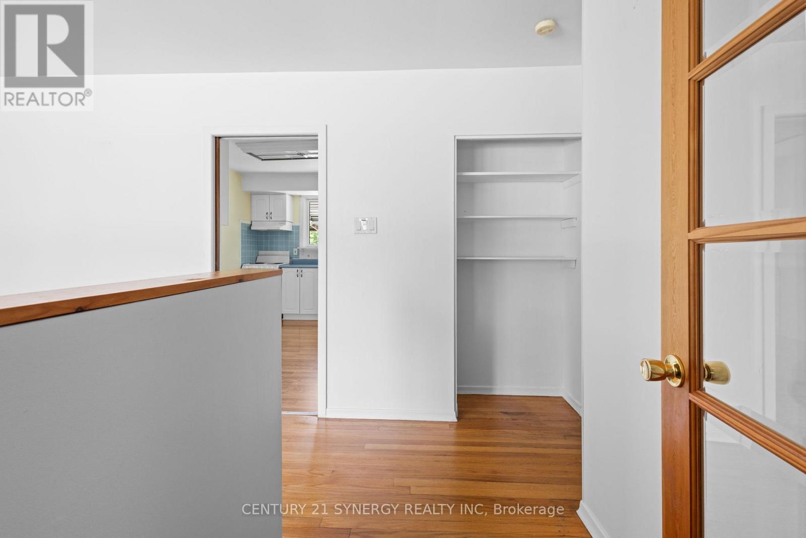 20 Parkside Crescent, Ottawa, Ontario  K2G 3B5 - Photo 8 - X12296840