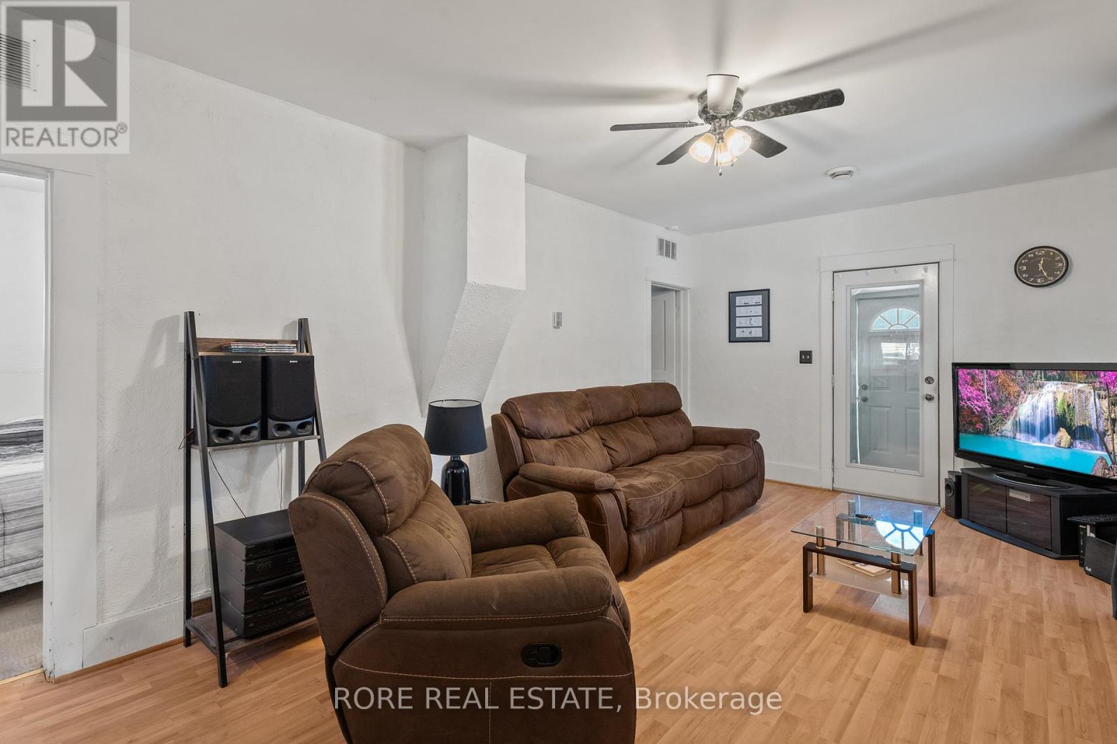 51 Alexander Street, Welland, Ontario  L3B 2R3 - Photo 10 - X12296866