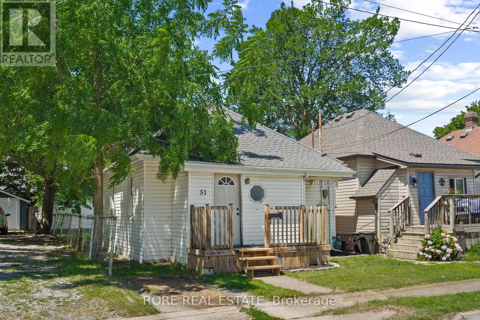 Property at 51 ALEXANDER STREET image 3