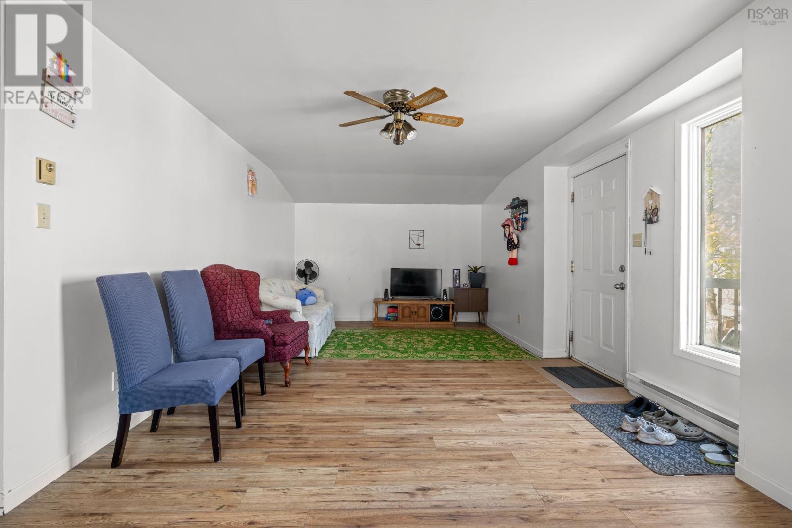 7 Pleasant Street, Dartmouth, Nova Scotia  B2Y 3P1 - Photo 12 - 202512590