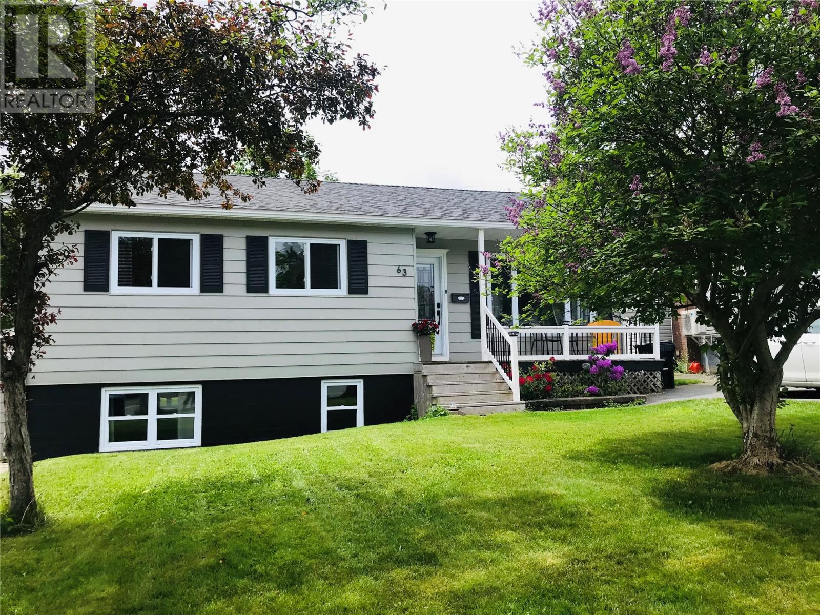 Property at 63 Amherst Heights image 2