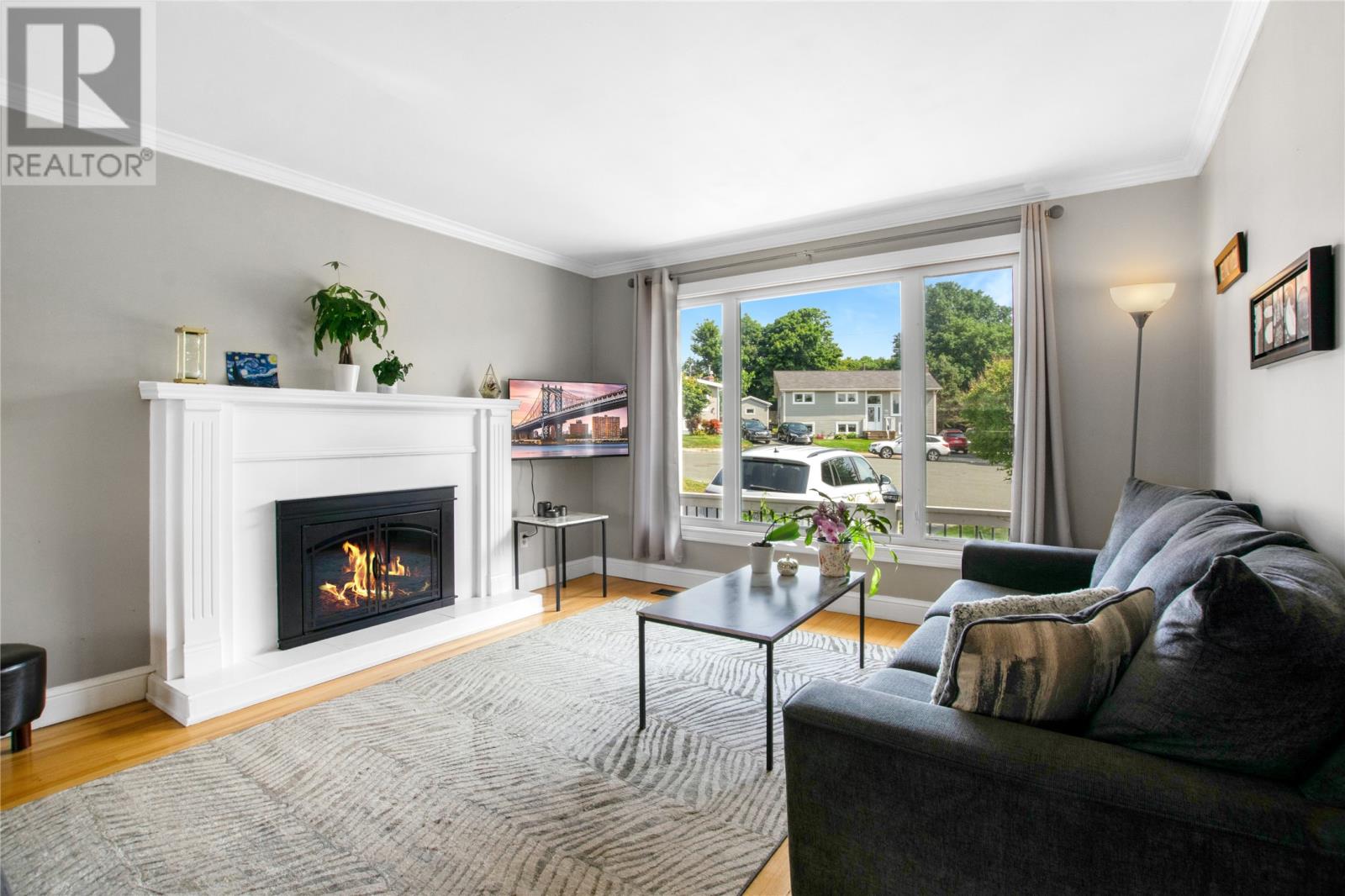 Property at 63 Amherst Heights image 4