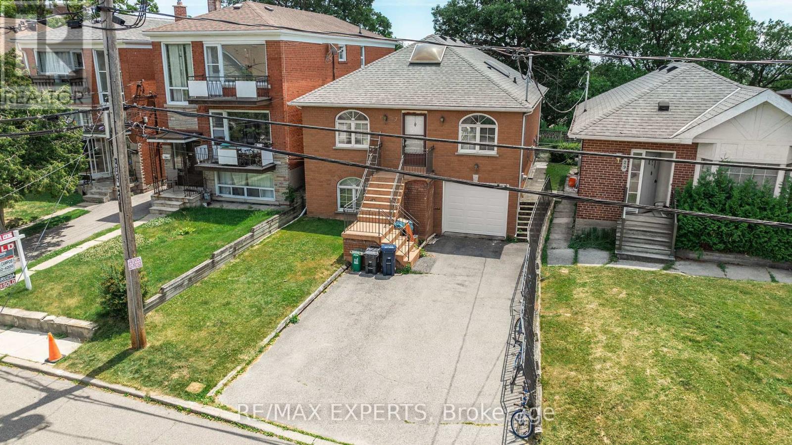 Property at 27 VENN CRESCENT image 4