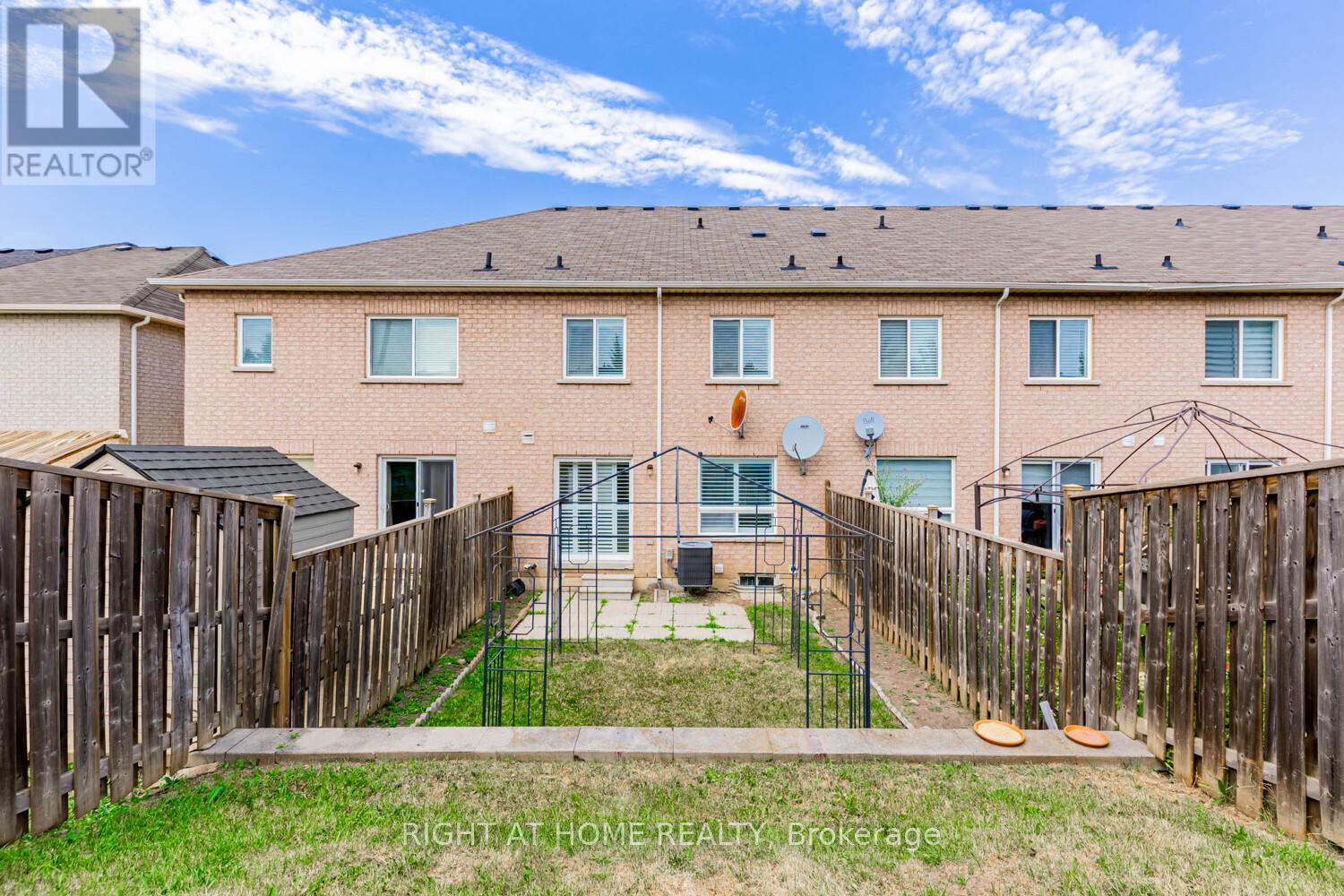 222 Albright Road, Brampton, Ontario  L6X 5E7 - Photo 34 - W12287551