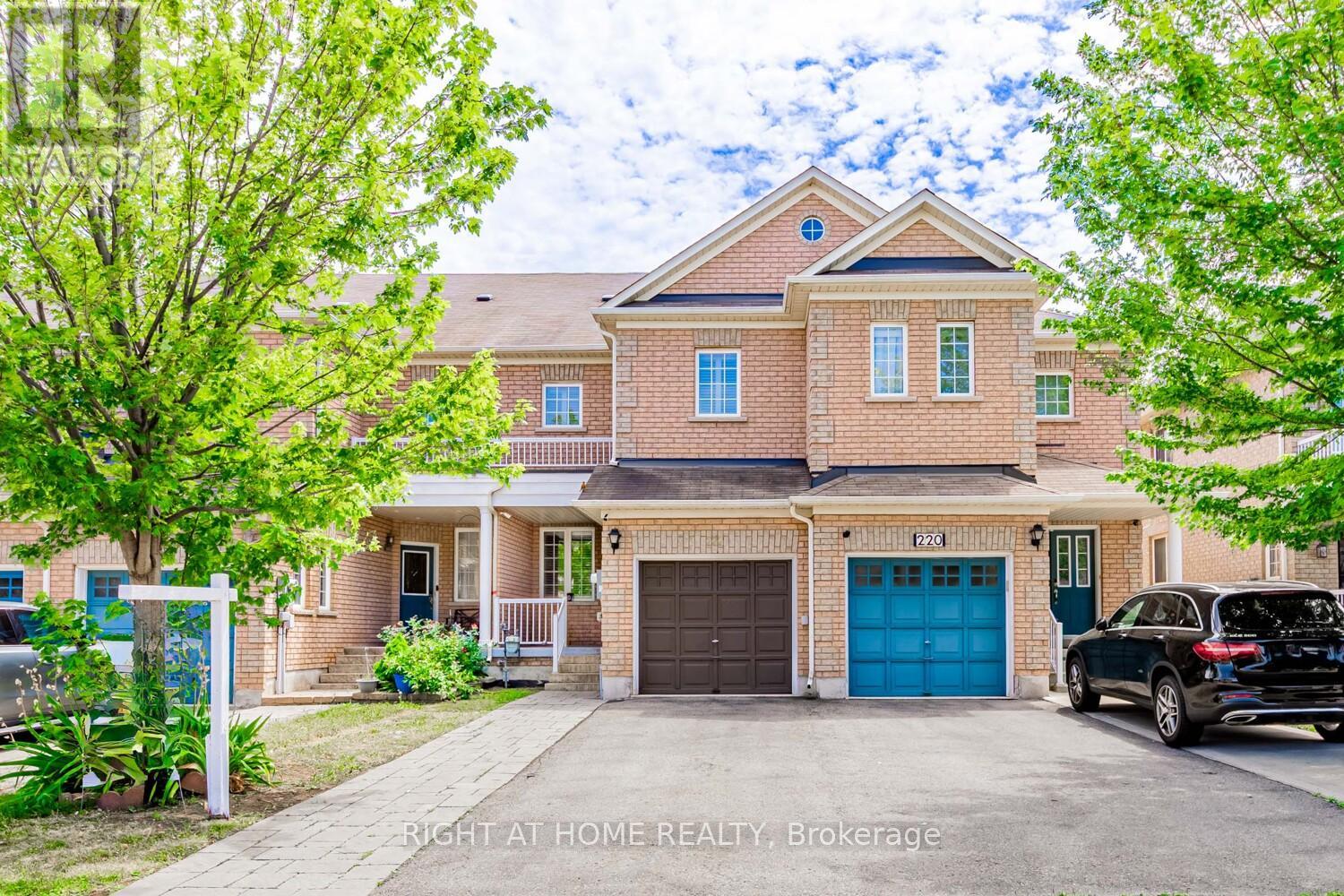 222 Albright Road, Brampton, Ontario  L6X 5E7 - Photo 2 - W12287551