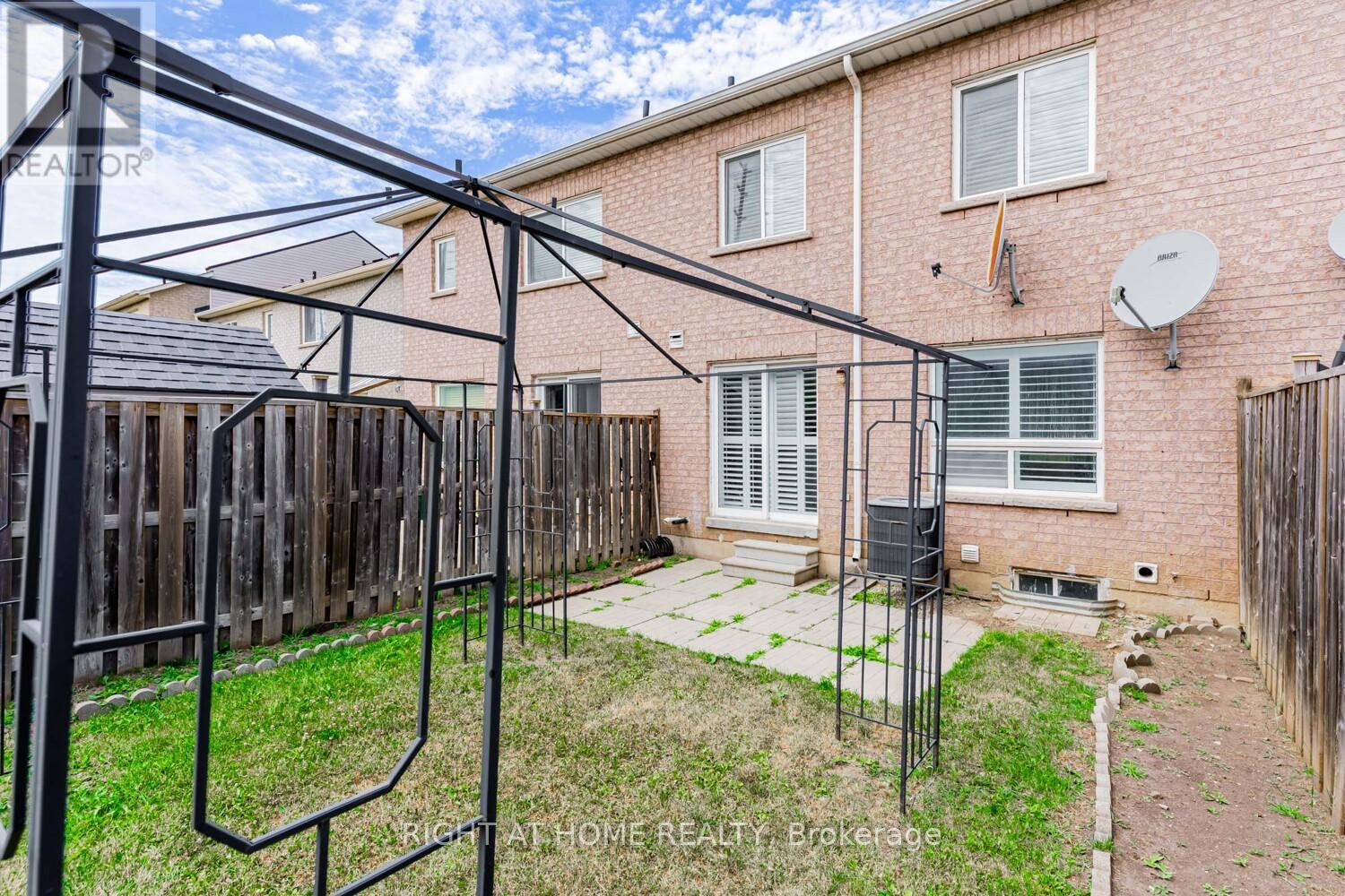 222 Albright Road, Brampton, Ontario  L6X 5E7 - Photo 36 - W12287551