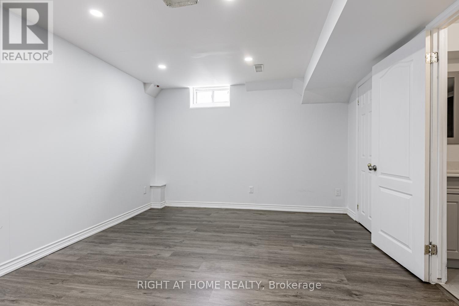 222 Albright Road, Brampton, Ontario  L6X 5E7 - Photo 30 - W12287551