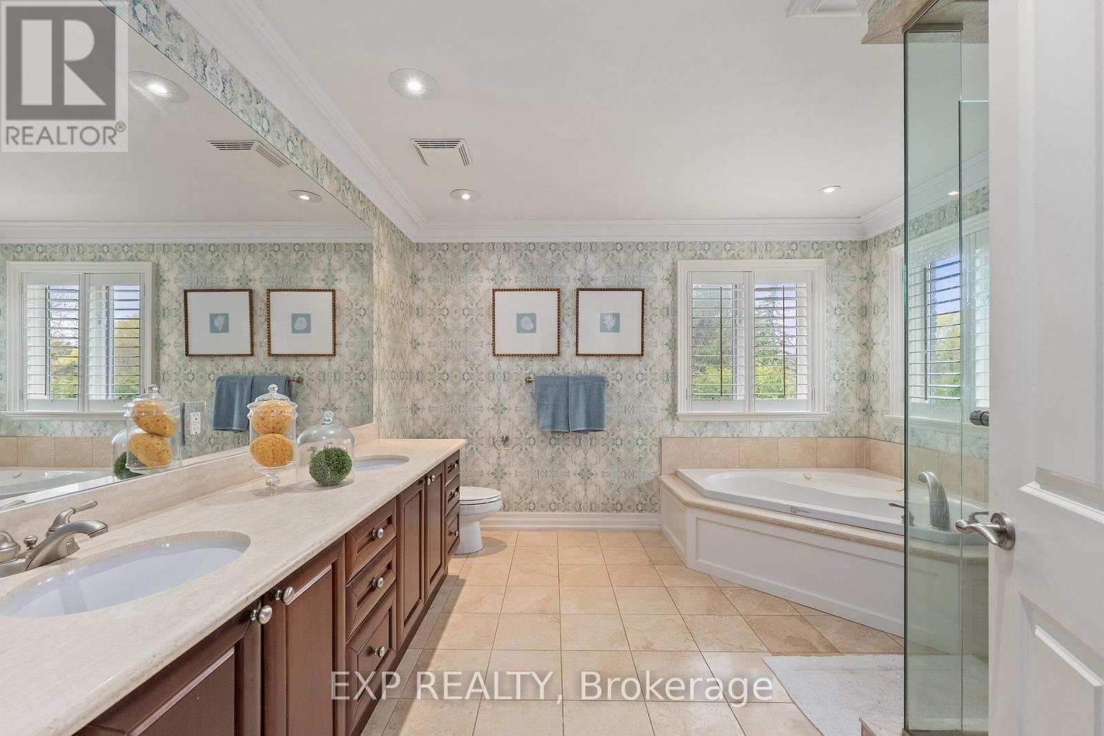112 Tyler Street, Aurora, Ontario  L4G 2N3 - Photo 29 - N12296852