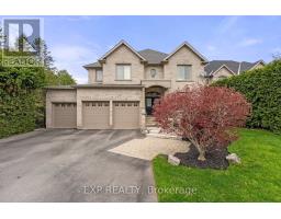 112 TYLER STREET, Aurora, Ontario