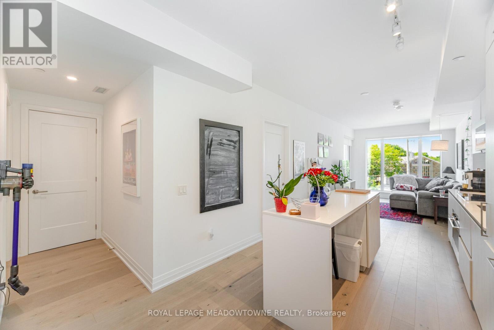 307 - 21 Park Street E, Mississauga (Port Credit), Ontario L5G 1L7 - Photo 13 - W12296873