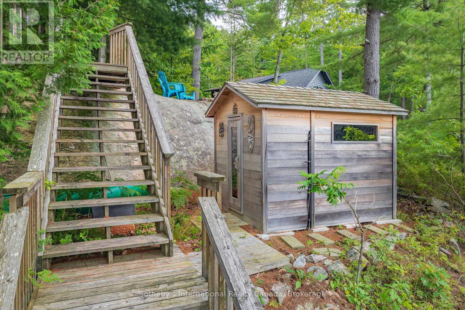 1032 Sunset Bay Road N, Gravenhurst, Ontario  P1P 1R2 - Photo 17 - X12296919