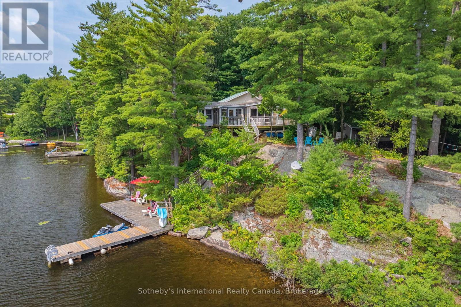 1032 Sunset Bay Road N, Gravenhurst, Ontario  P1P 1R2 - Photo 2 - X12296919