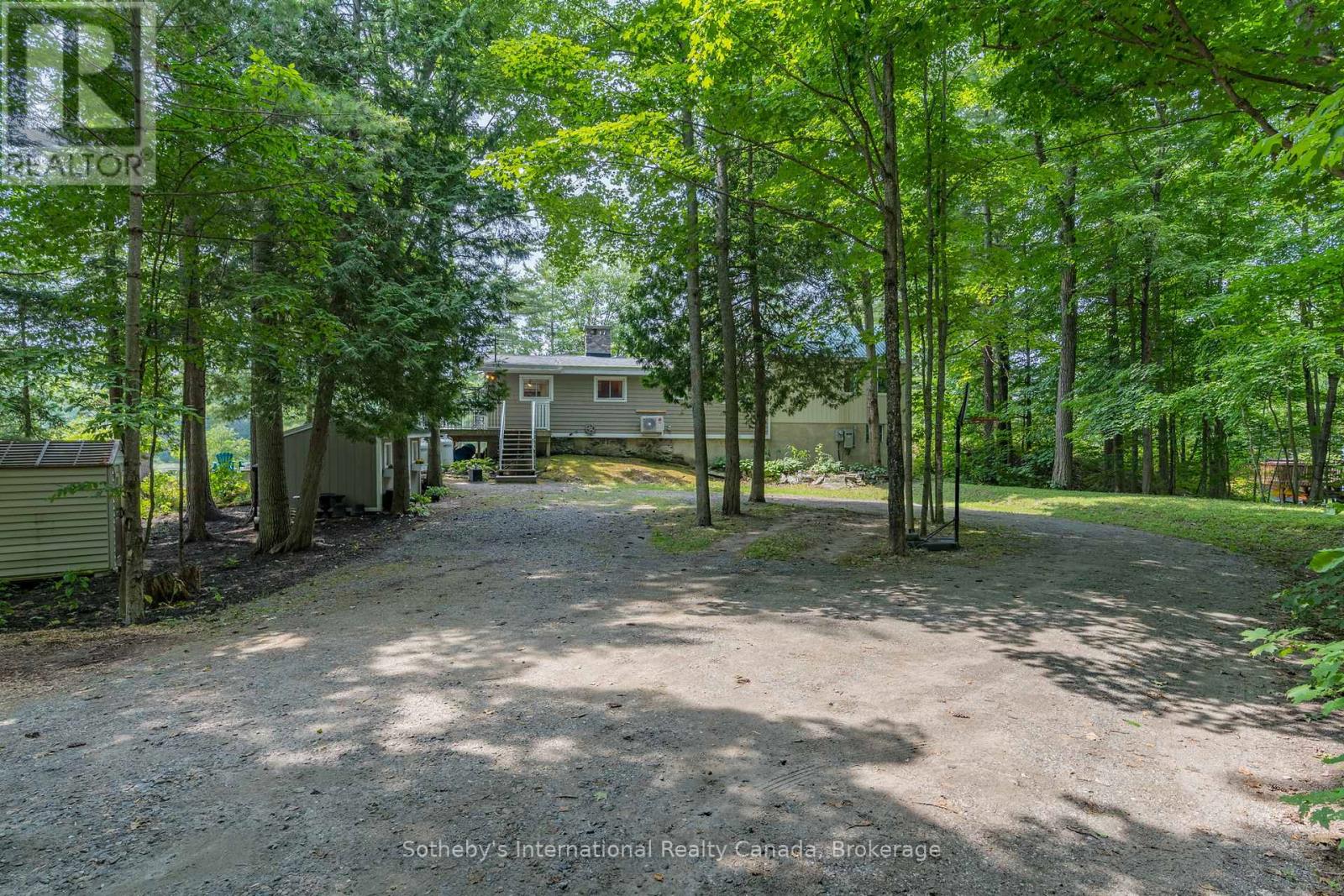 1032 Sunset Bay Road N, Gravenhurst, Ontario  P1P 1R2 - Photo 20 - X12296919