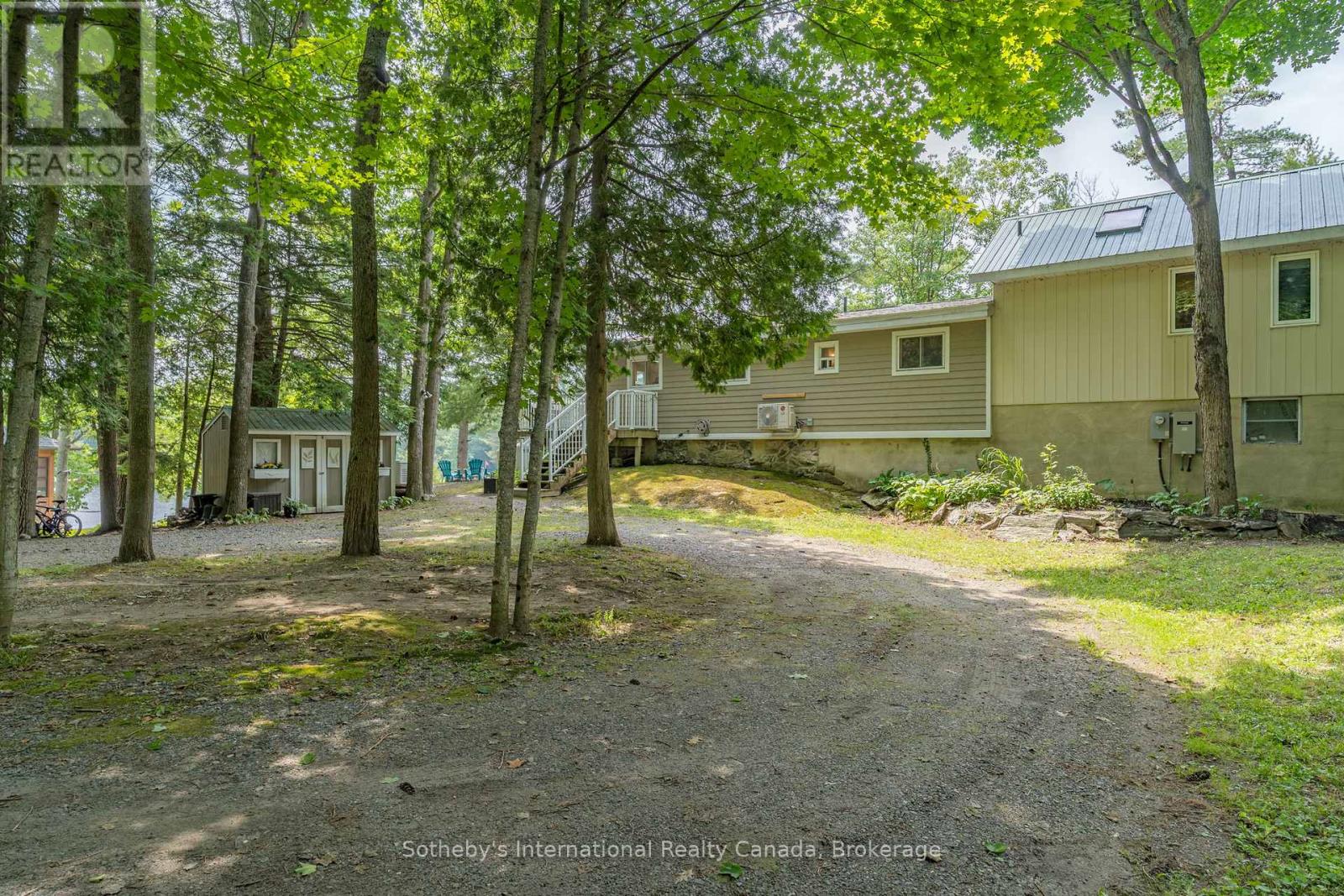 1032 Sunset Bay Road N, Gravenhurst, Ontario  P1P 1R2 - Photo 22 - X12296919