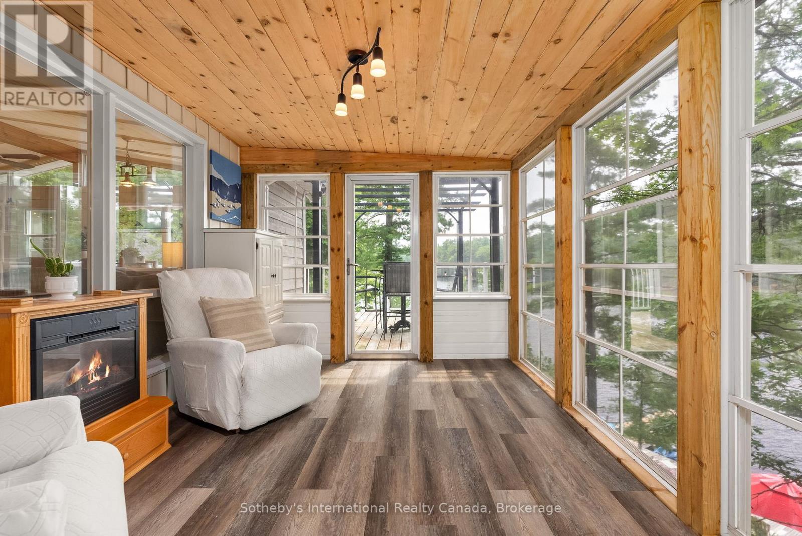 1032 Sunset Bay Road N, Gravenhurst, Ontario  P1P 1R2 - Photo 46 - X12296919