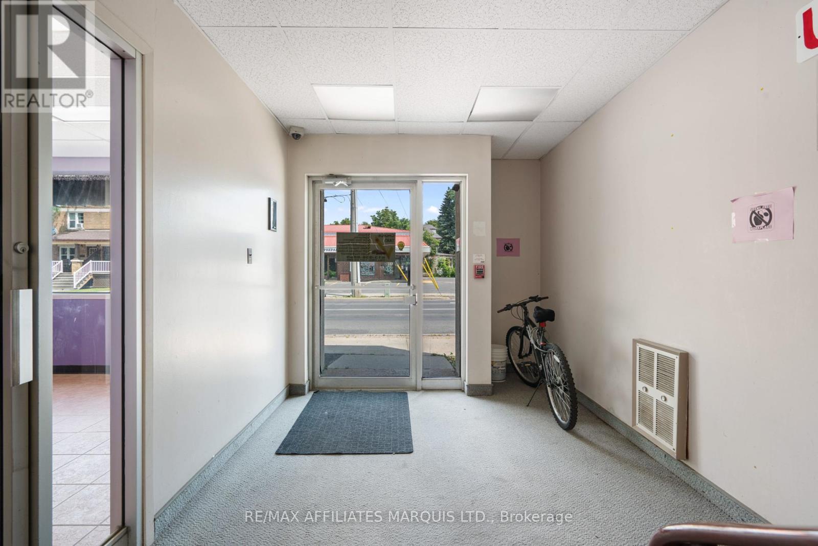 408-410 Pitt Street, Cornwall, Ontario  K6J 3R2 - Photo 10 - X12225351