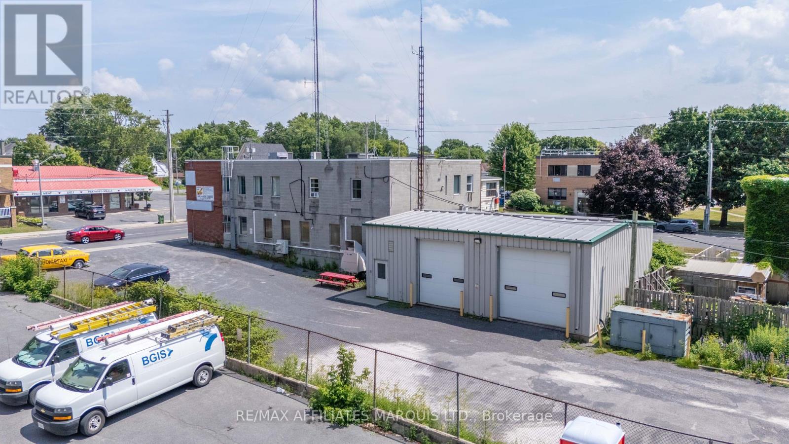 408-410 Pitt Street, Cornwall, Ontario  K6J 3R2 - Photo 8 - X12225351