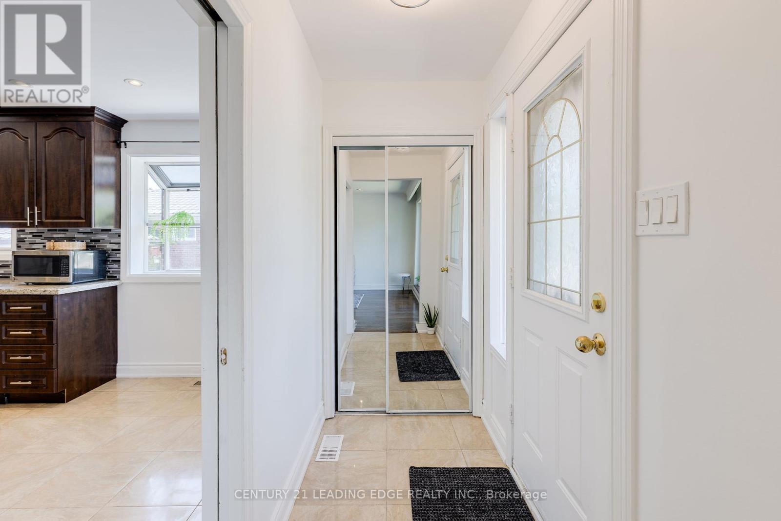 83 Marilake Drive, Toronto (Agincourt South-Malvern West), Ontario  M1S 1V8 - Photo 12 - E12296880
