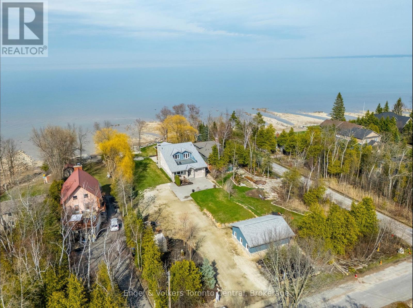 47 Glen Road, Collingwood, Ontario  L9Y 0X2 - Photo 2 - S12106102
