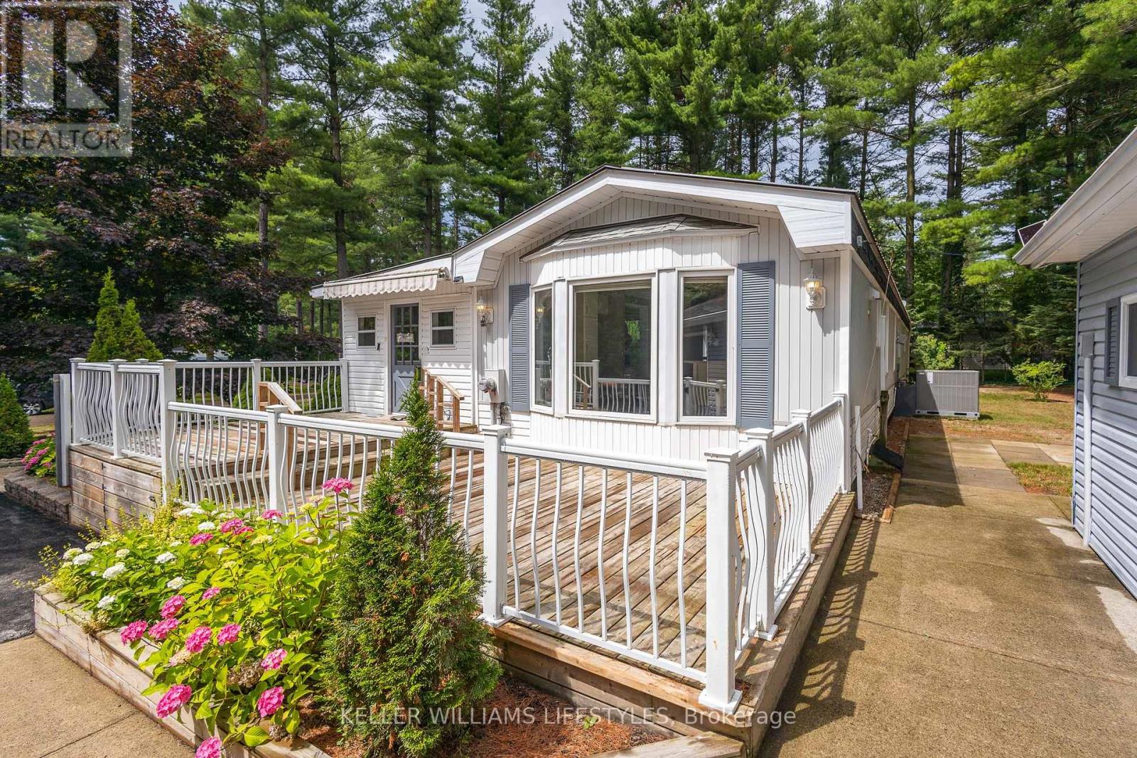 314 Black Spruce Drive, Central Huron, Ontario  N0M 1G0 - Photo 33 - X12297063