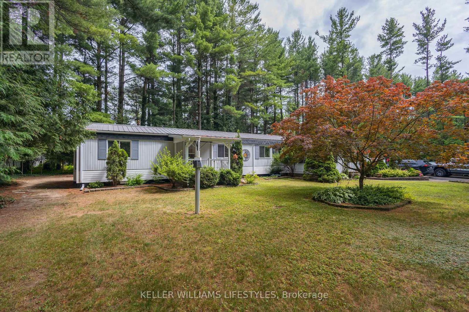 314 Black Spruce Drive, Central Huron, Ontario  N0M 1G0 - Photo 39 - X12297063