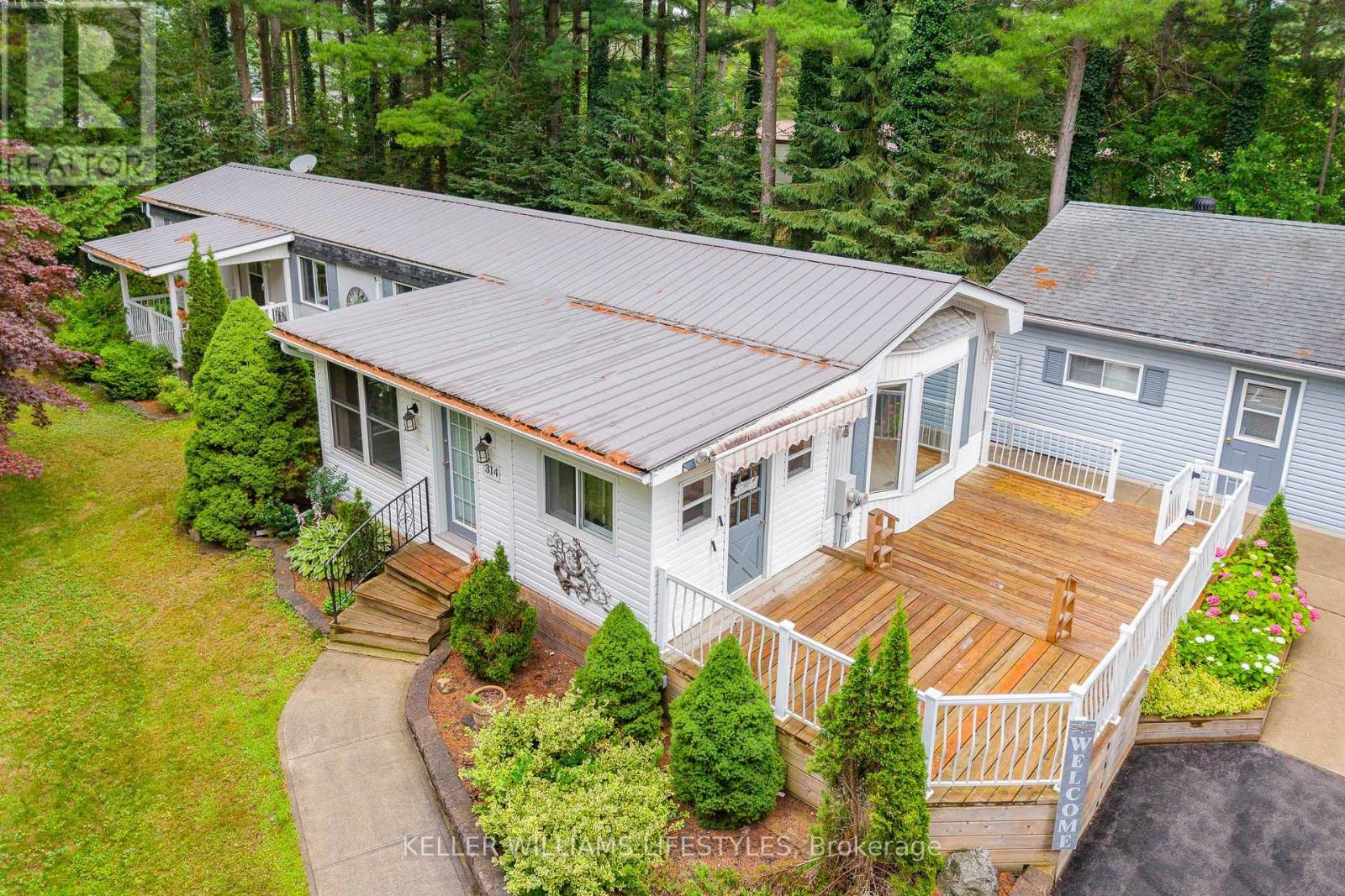 314 Black Spruce Drive, Central Huron, Ontario  N0M 1G0 - Photo 4 - X12297063