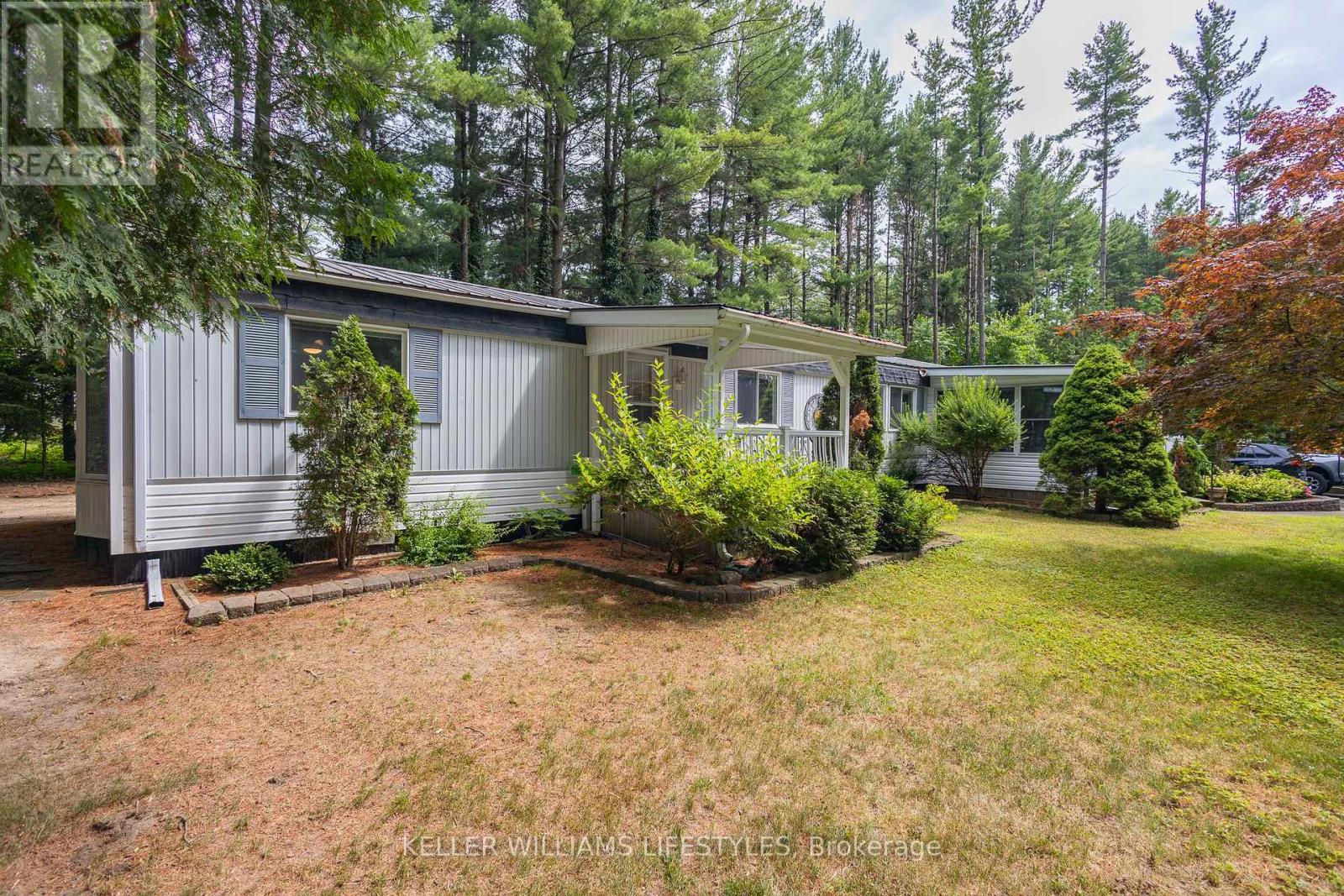 314 Black Spruce Drive, Central Huron, Ontario  N0M 1G0 - Photo 40 - X12297063