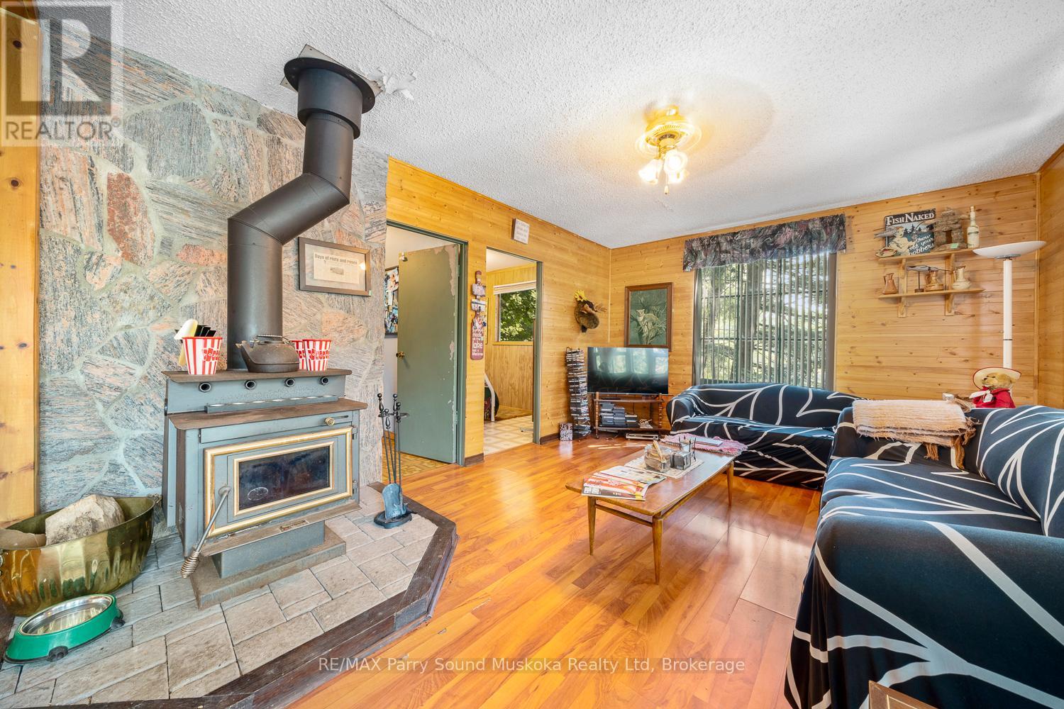 20 Peninsula Trail, Seguin, Ontario  P2A 2W8 - Photo 32 - X12293231