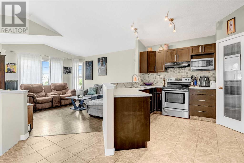 Property at 7545 115 Street image 3