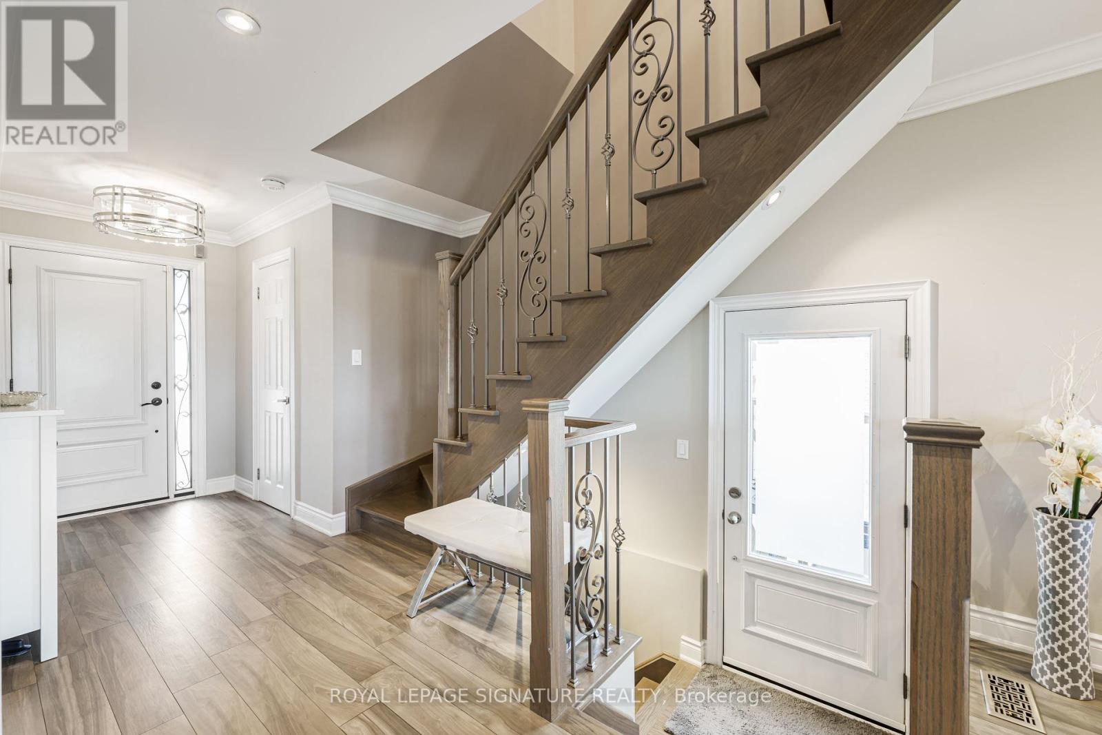 Property at 4091 DURSLEY CRESCENT image 3
