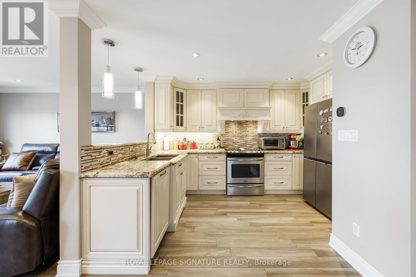 4091 Dursley Crescent, Mississauga, Ontario  L4Z 1J6 - Photo 7 - W12296884