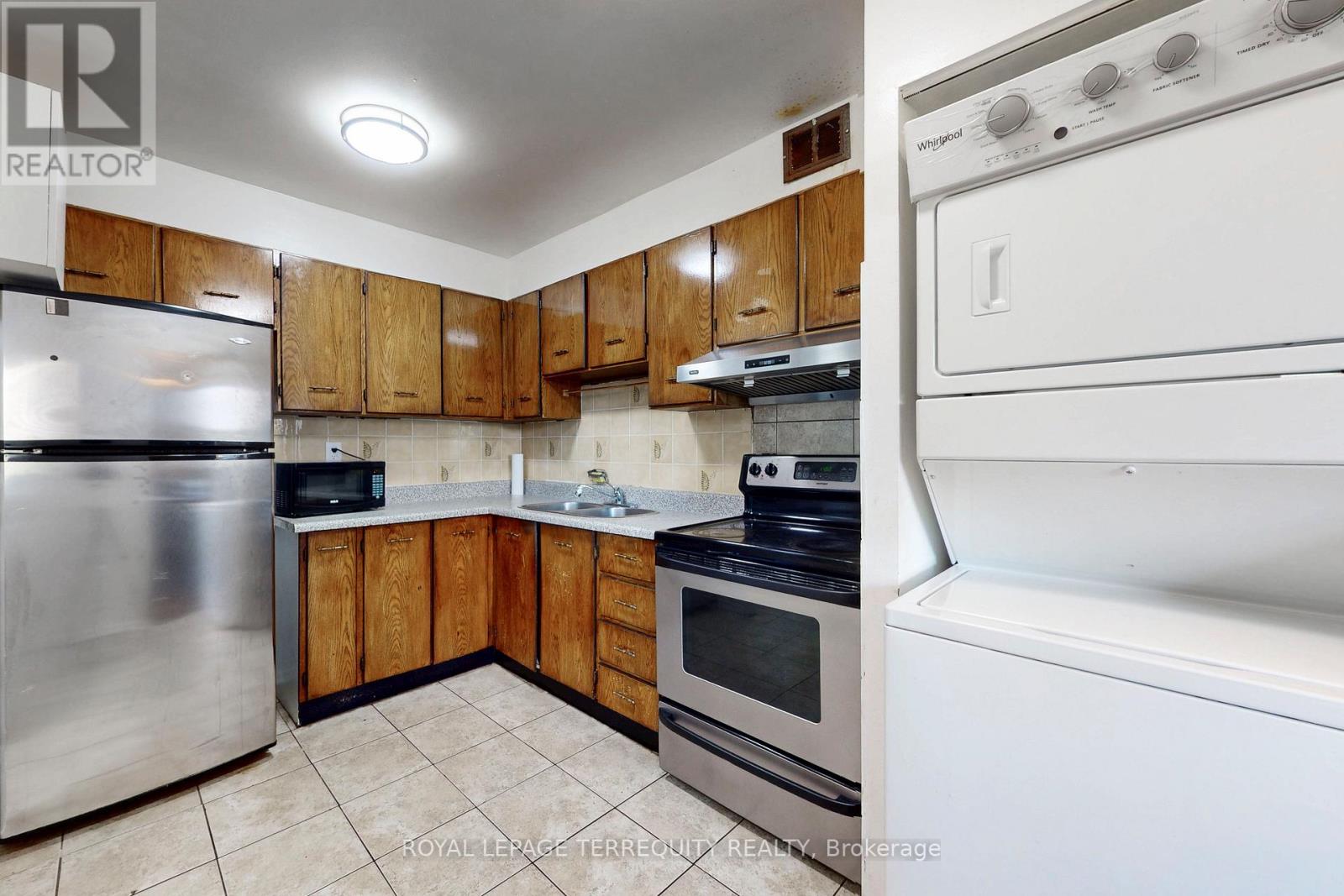 410 - 5 San Romano Way, Toronto, Ontario  M3N 2Y4 - Photo 5 - W12296901