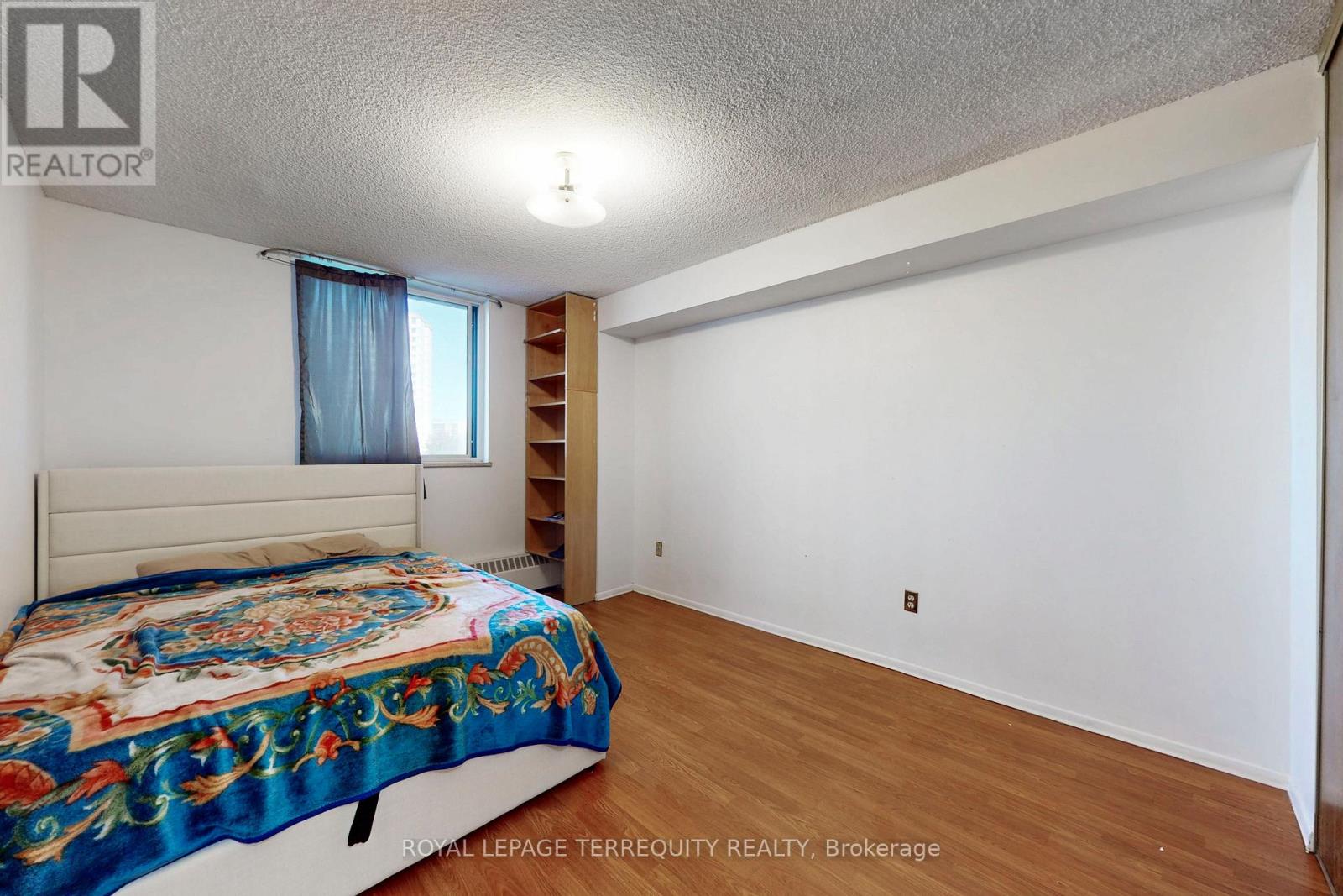410 - 5 San Romano Way, Toronto, Ontario  M3N 2Y4 - Photo 9 - W12296901