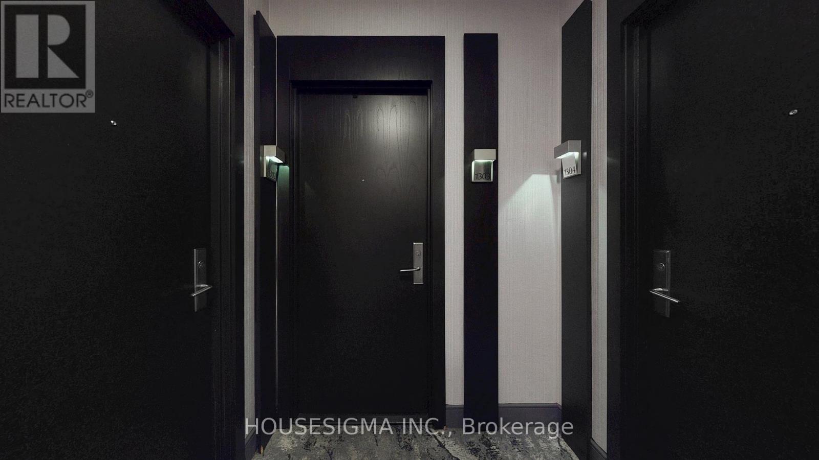 1303 - 80 Absolute Avenue, Mississauga (City Centre), Ontario  L4Z 0A2 - Photo 6 - W12296910