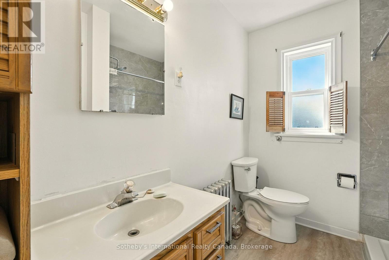 10 Fairy Avenue, Huntsville, Ontario  P1H 1G7 - Photo 25 - X12296992
