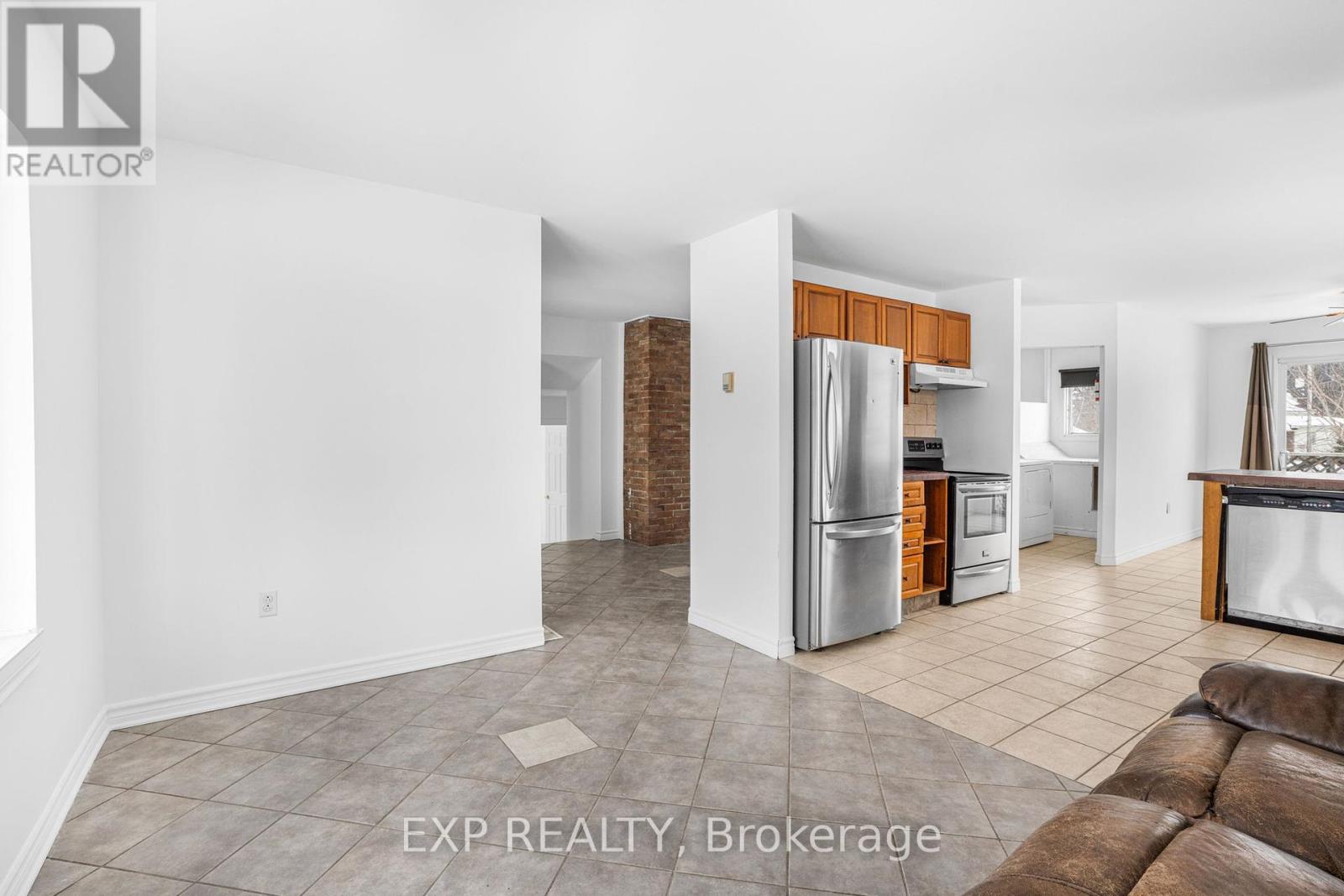 120 Herbert Street, The Nation, Ontario  K0A 2M0 - Photo 7 - X12189416